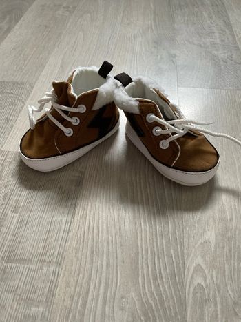 Chaussures bébé 6/9 mois