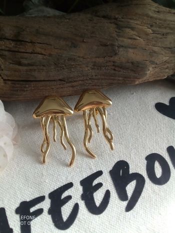Boucles d'oreilles bohèmes méduses dorées