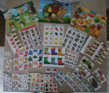 Jeux plastifiés et scratchés façon montessori