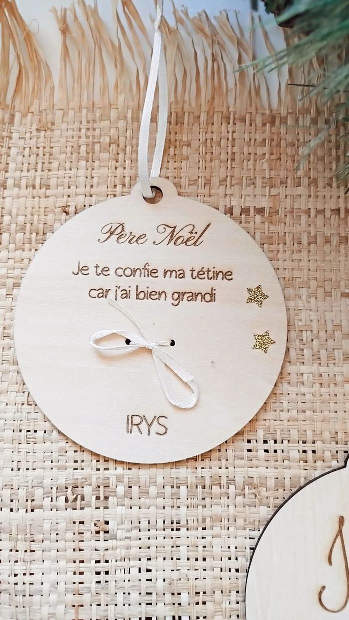 Kit don de tétine au père noel.boule de noel - photo numéro 2