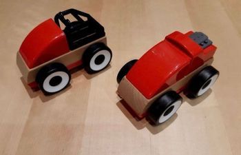 Voitures en bois IKEA 