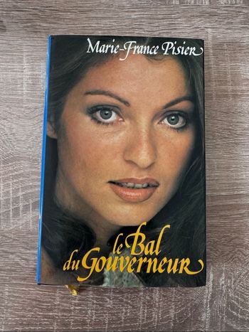 Livre le bal du gouverneur