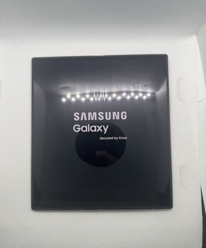 Samsung Galaxy Z Fold7 - Noir de jais 512 Go - Débloqué - 14 cycles de batteries - Soutien gorge 100 - photo numéro 5