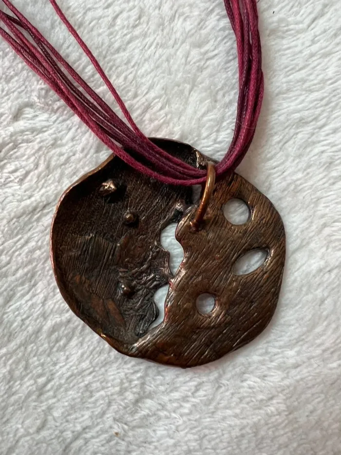 Collier bordeaux/bronze Abstract Boho 70s Witchy - photo numéro 4