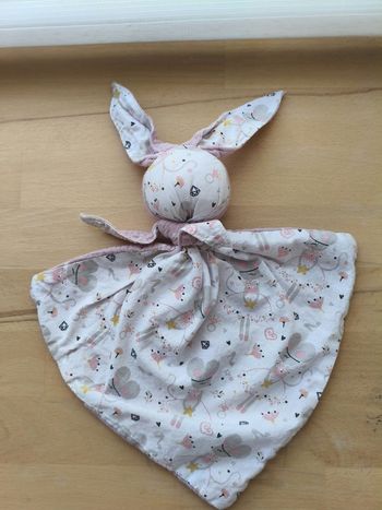 Doudou lapin les chas'mailleries rose étoiles, souris 