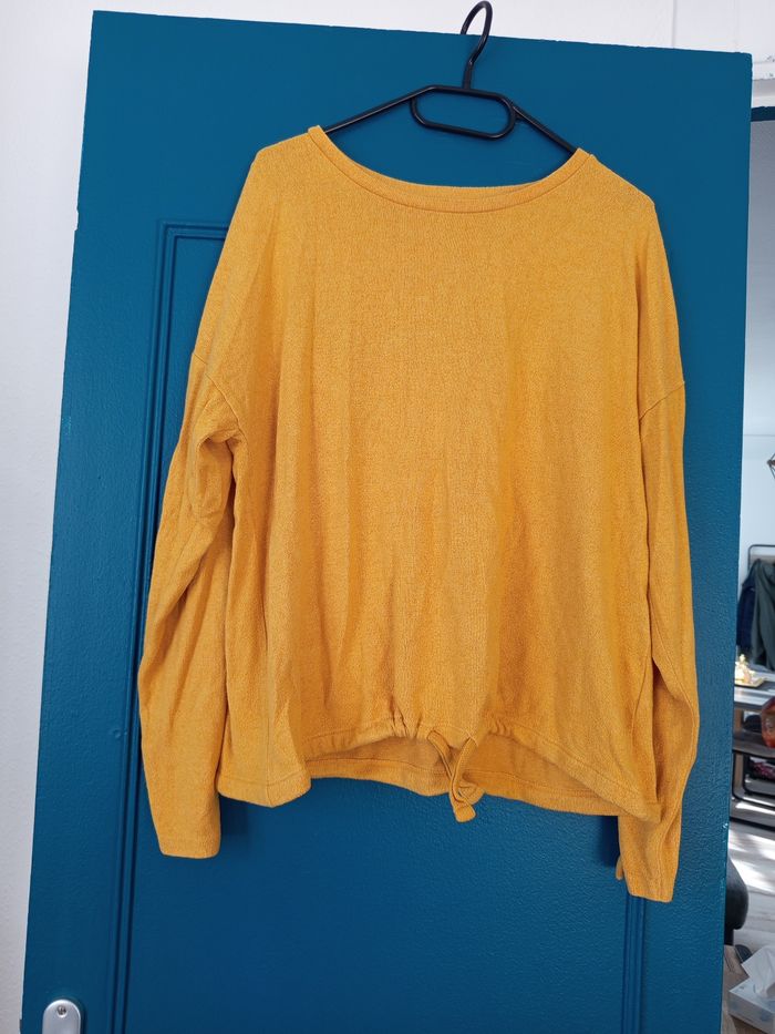 Pull jaune