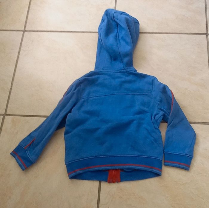 Gilet à capuche 2 ans - photo numéro 2