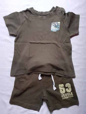 Ensemble tee shirt kaki et short kaki et jaune