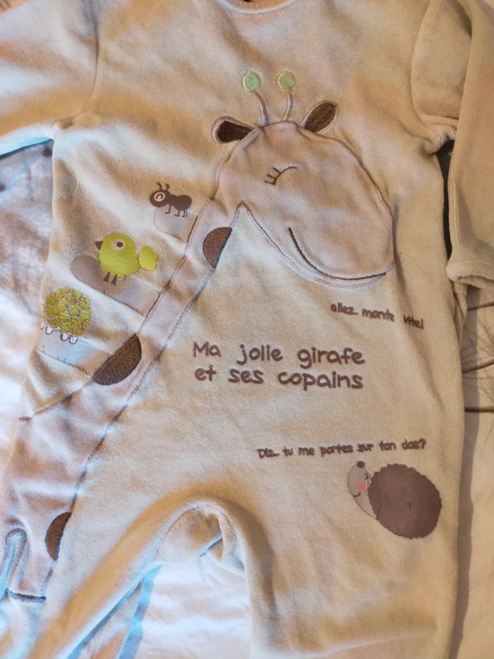 Pyjama 12 mois 🦒 - photo numéro 2
