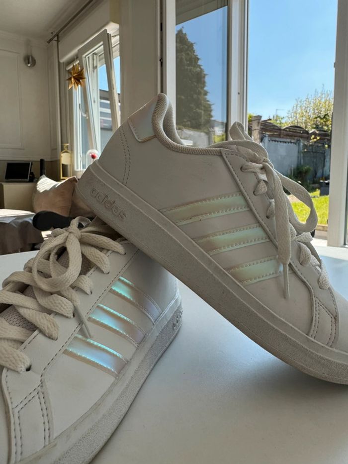 Baskets Adidas blanches taille 36 – Très bon état - photo numéro 8