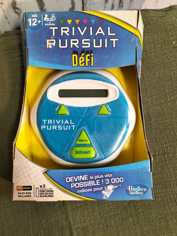 Trivial poursuite défi NEUF