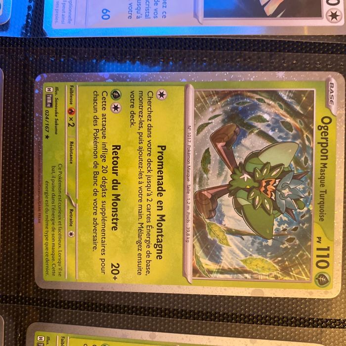 Carte Pokémon holographique  ogerpon