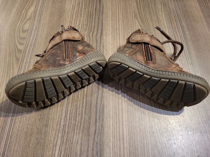 Chaussure taille 23 - photo numéro 3