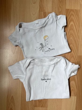 Lot bodies manches courtes - 9 mois