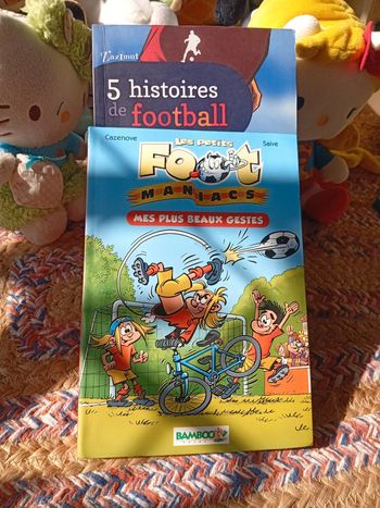 2 livres sur le thème du foot pour enfant