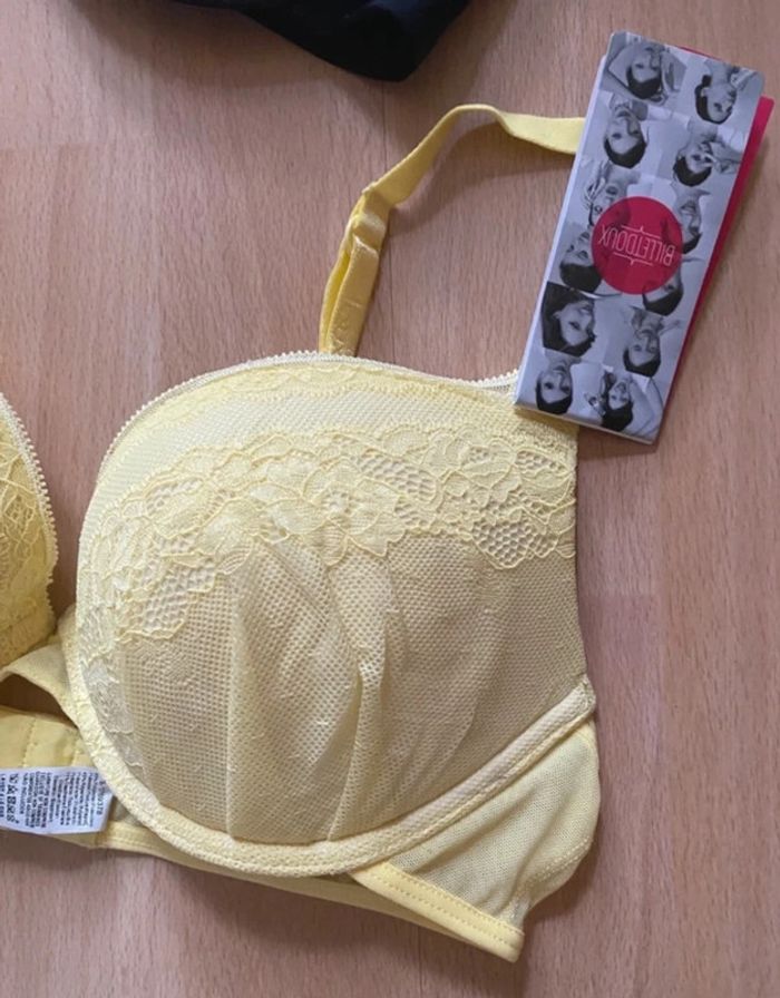 Lot 4 soutien-gorge soutien gorge Taille  90B Fr  Billet doux , un Préambule et un imprévu Neufs - photo numéro 3
