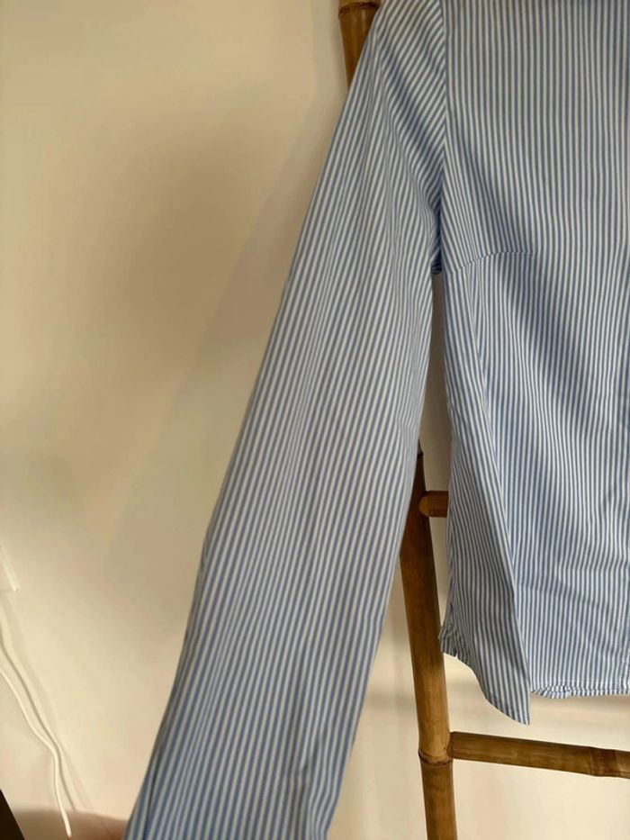 Chemise bleue et blanche à rayures H&M taille M - photo numéro 4