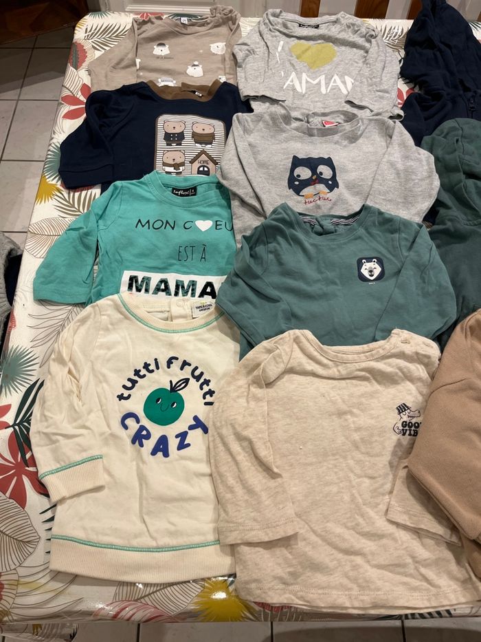 Lot de vêtements  automne- hiver garçon taille 6 mois - photo numéro 2