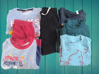 Lot de vêtements