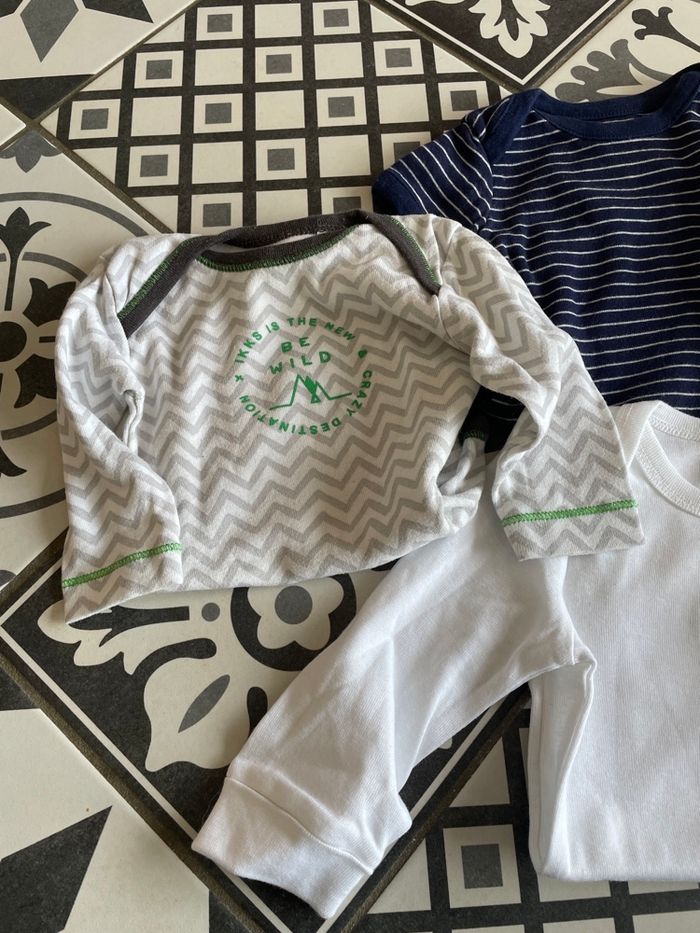 Bodies - photo numéro 2