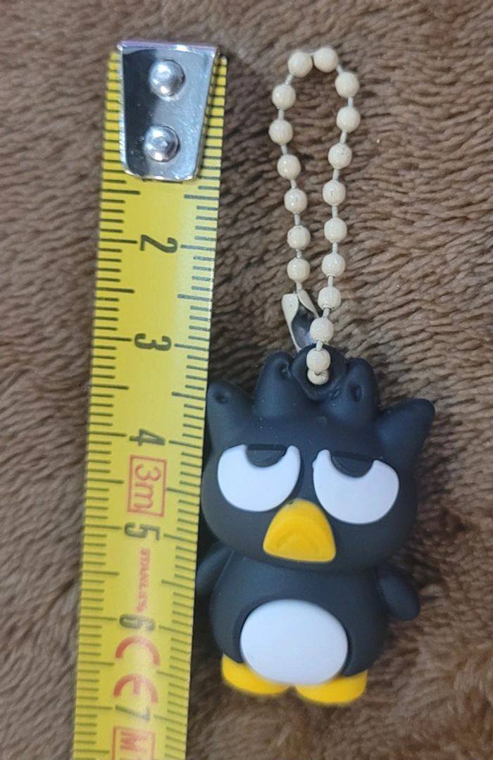 Figurine porte-clés Badtz Maru sanrio - photo numéro 3