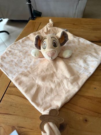 Doudou Le Roi Lion Disney neuf