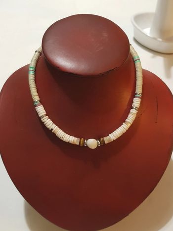 Collier Zag Surfeur Blanc pierre Cylindre