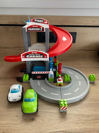 Garage voiture enfant