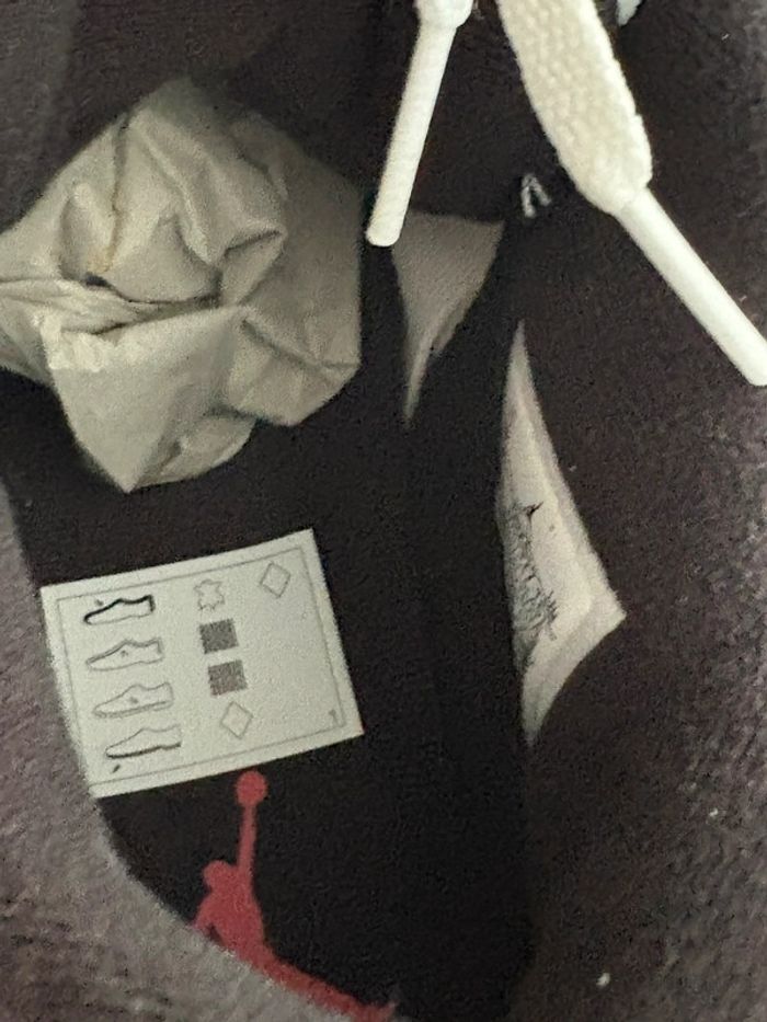 Air Jordan 4 Retro White/Fire Red-Black – Taille 44 EU / US 10 - photo numéro 6