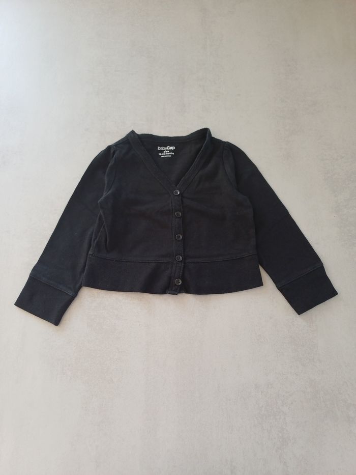 Gilet col V manches longues noir 18-14 mois Baby Gap, très bon état