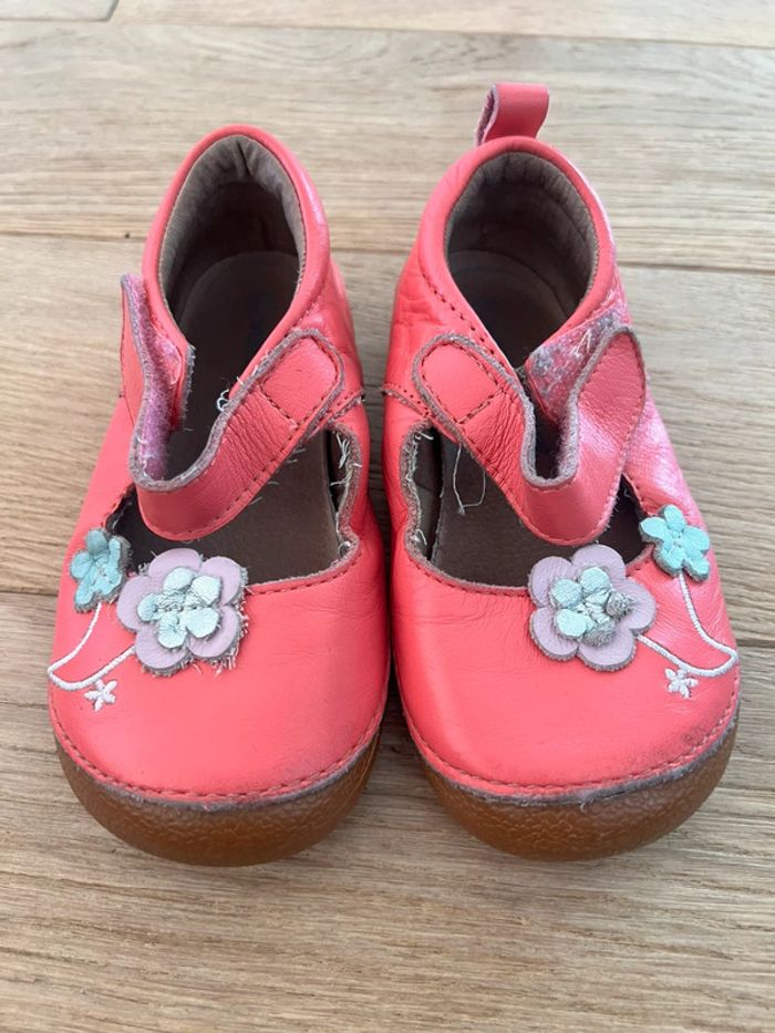 Chaussons rose vertbaudet cuir taille 24 bon état