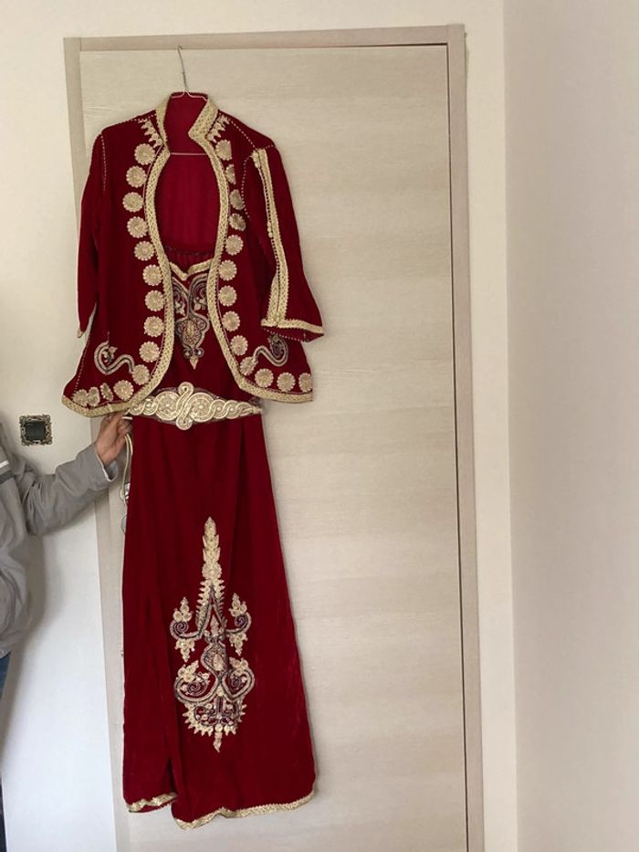 Ensemble de cérémonie marocain 42 / 44