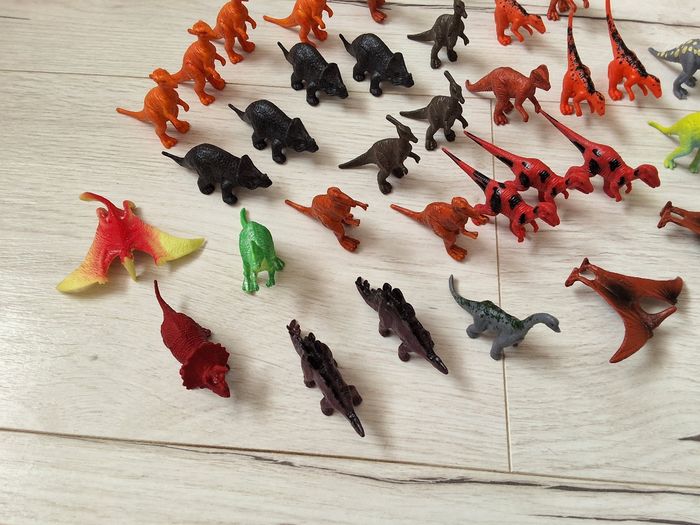 Gros lot de 34 mini dinosaures divers t rex pterodactyle Diplodocus... - photo numéro 5