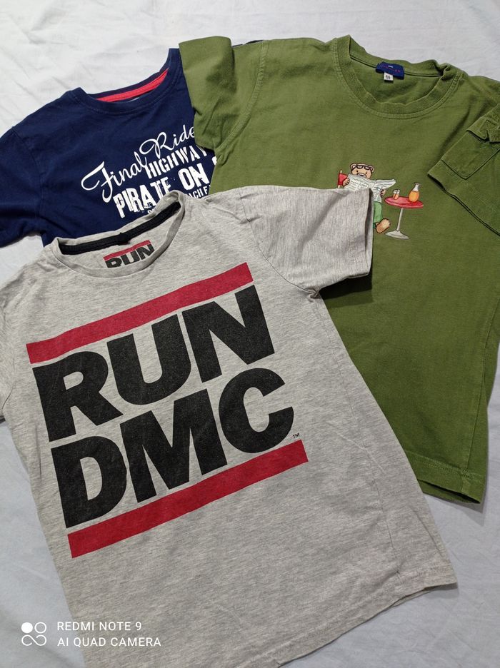 trois tee shirt  taille 8ans réf 945 C2