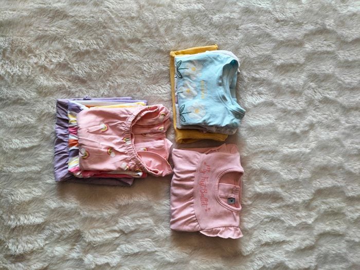 Lot de vêtements bébé fille - photo numéro 2
