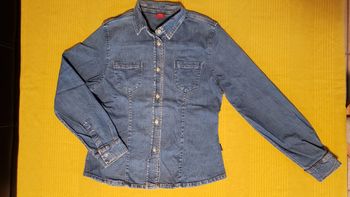 Chemise en jean stretch bleu cintrée à la taille
