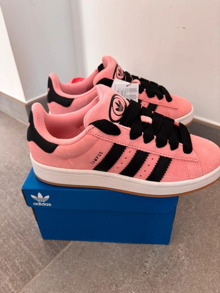Adidas Campus 00s neuves Taille 38 2/3