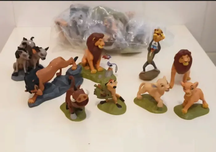 Lot de 9 Figurines Le Roi Lion
