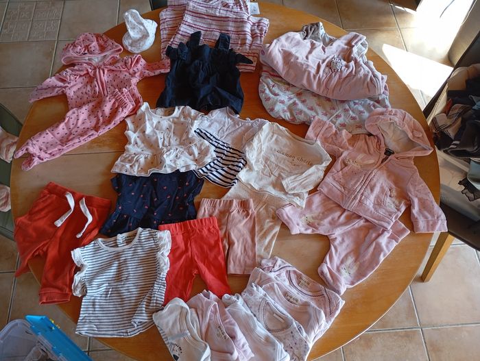 Lot vêtements bébé