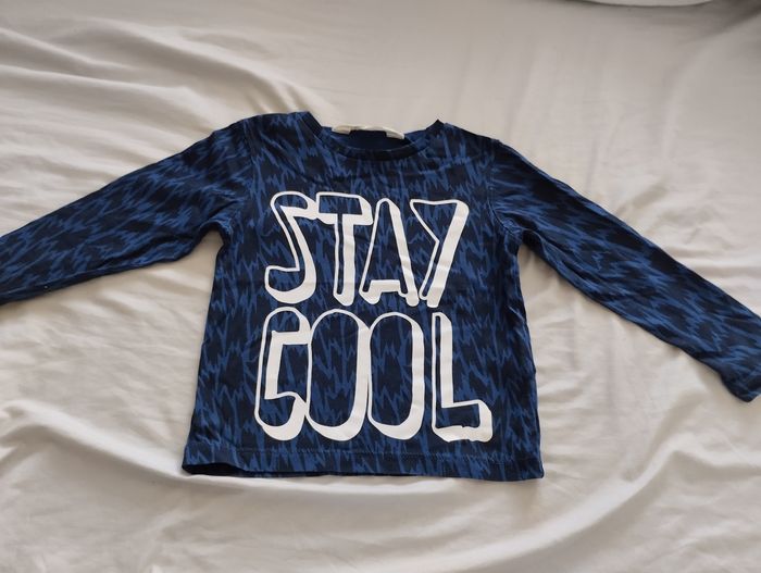 T-shirt H&M taille 3 ans