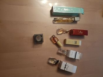 LOT 9 DE 6 MINIATURES