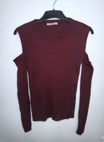 Pull violet / bordeaux épaules dénudés - Ligne a suivre
