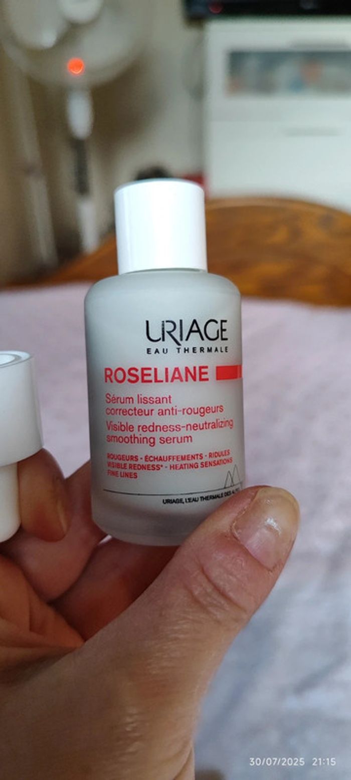Uriage Roseliane Sérum Lissant Correcteur Anti-Rougeurs Flacon Compte-Gouttes 30ml - photo numéro 3