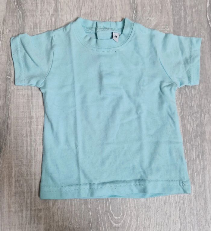 T-shirt basics - photo numéro 1