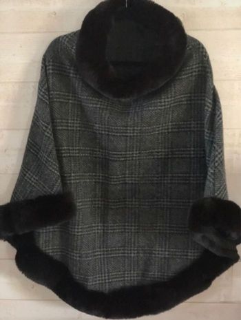 Cape femme élégante sans manche taille unique