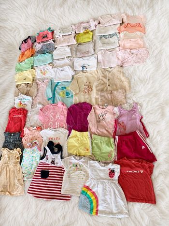 Lot vêtements fille 6mois en très bon état 