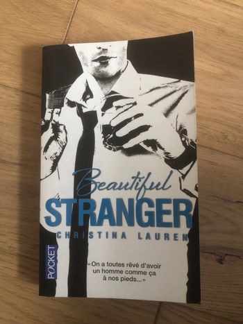 Beautiful stranger - Christina Lauren