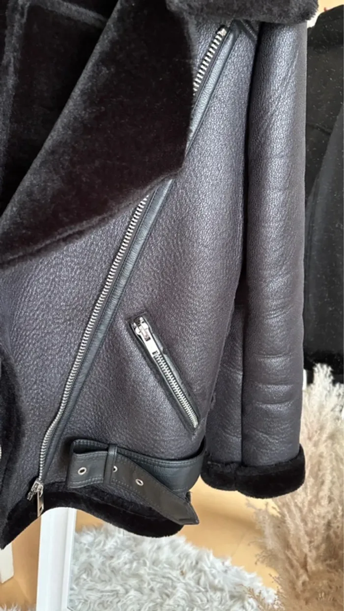 Blouson hiver cuir et fourrure Zara - photo numéro 5