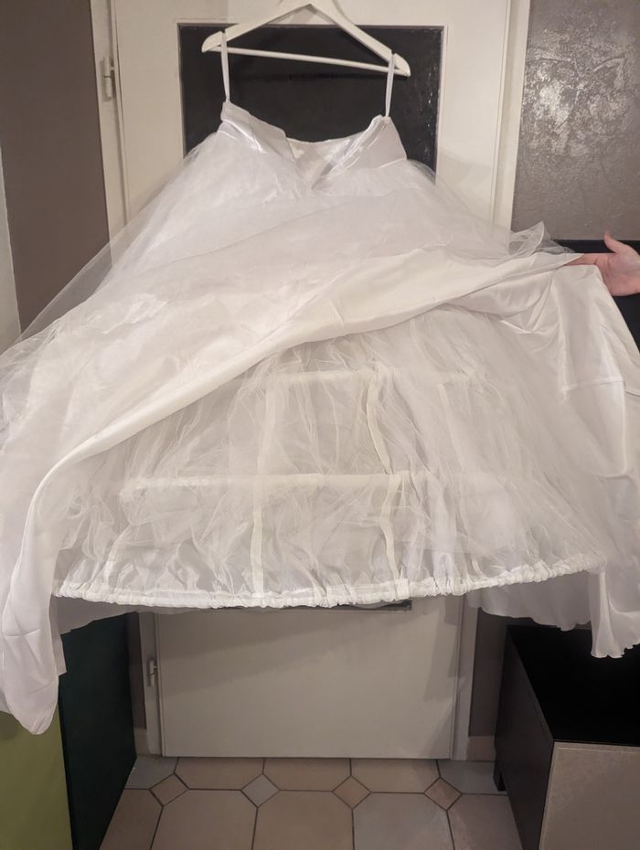 Robe de mariée neuve - photo numéro 10