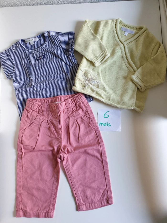 Ensemble pantalon tee-shirt et gilet